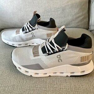 On Cloud ON Running Cloud Cloudnova White Sand Womens Casual Fashion Sneake